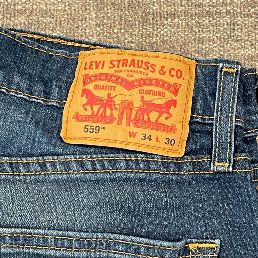 Levi's Men's Dark Blue Straight Jeans - Picture 2 of 4